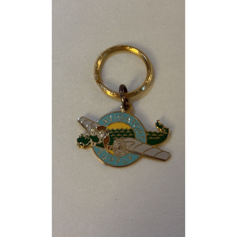 Downtown Disney Pleasure Island Avigator's Supply Alligator Airplane Keychain